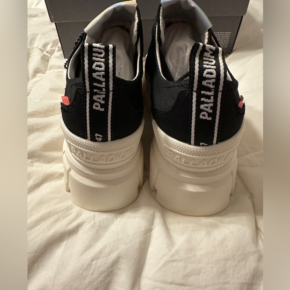 Palladium Revolt Low Textile Chunky Sneakers - NIB - Picture 7 of 16